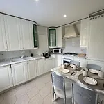 Apartment Bellavita,como